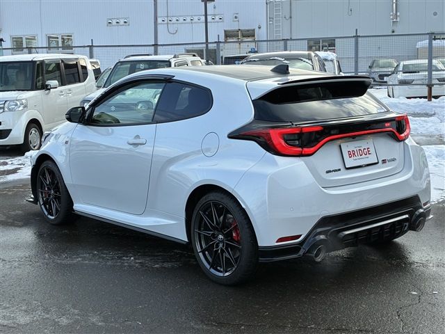 TOYOTA GR YARIS 2024