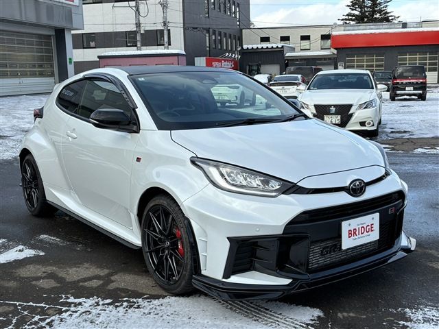 TOYOTA GR YARIS 2024