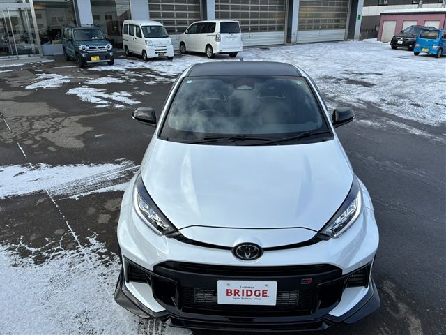 TOYOTA GR YARIS 2024