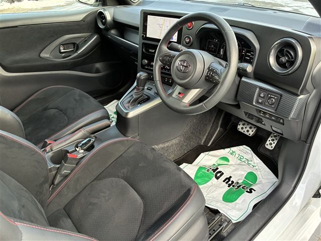 TOYOTA GR YARIS 2024