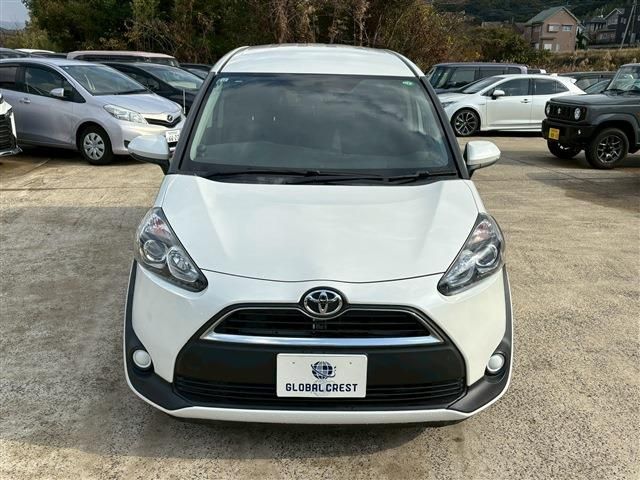 TOYOTA SIENTA 2017