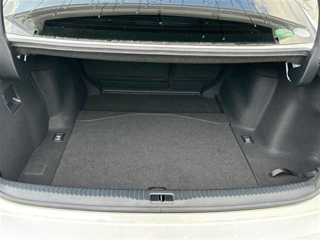 TOYOTA LEXUS IS300h 2015