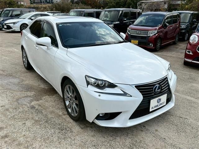 TOYOTA LEXUS IS300h 2015