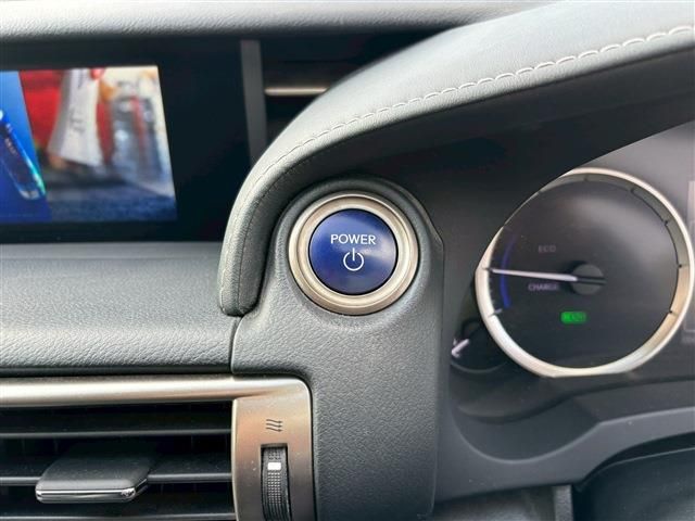 TOYOTA LEXUS IS300h 2015