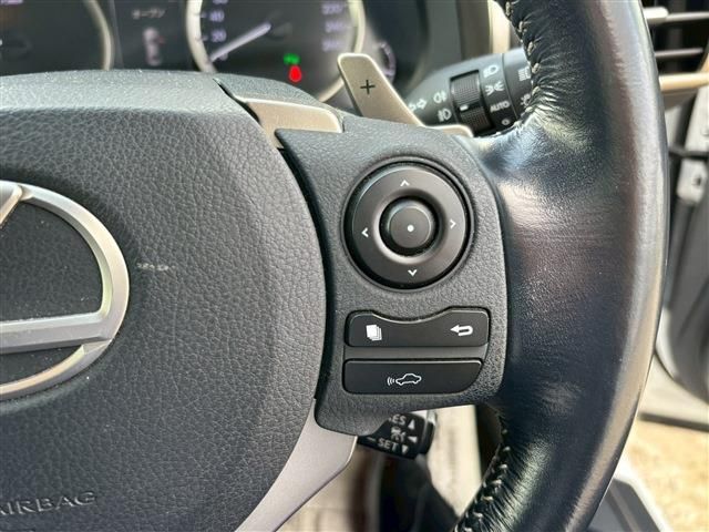 TOYOTA LEXUS IS300h 2015