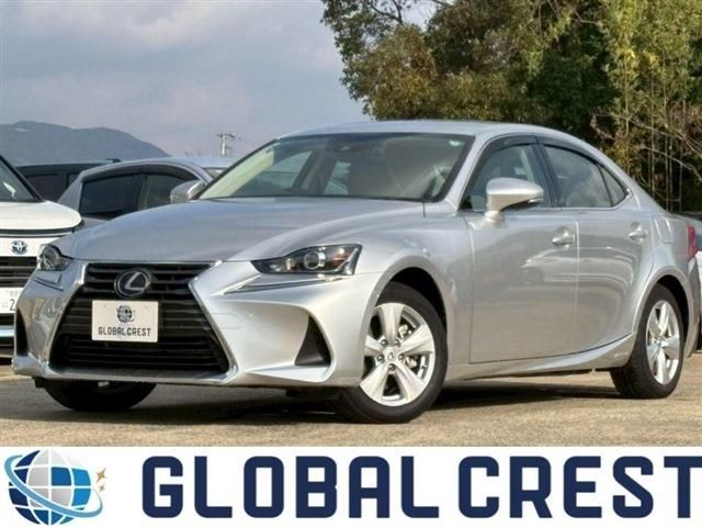 TOYOTA LEXUS IS300h 2018