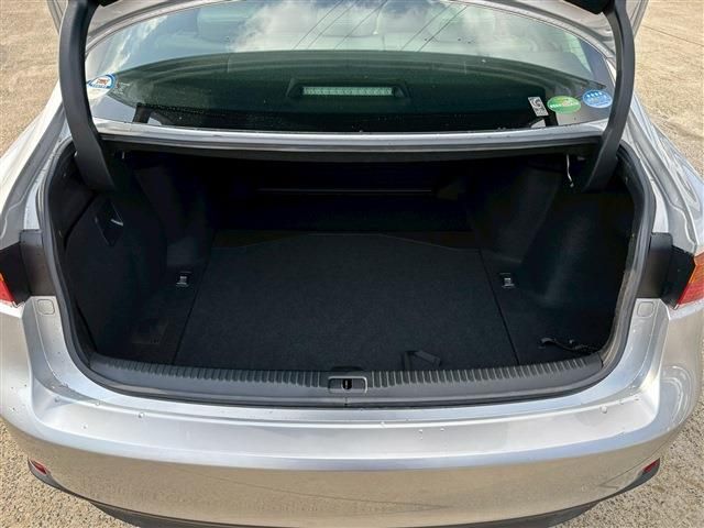 TOYOTA LEXUS IS300h 2018