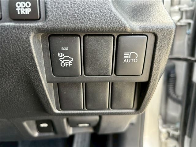 TOYOTA LEXUS IS300h 2018