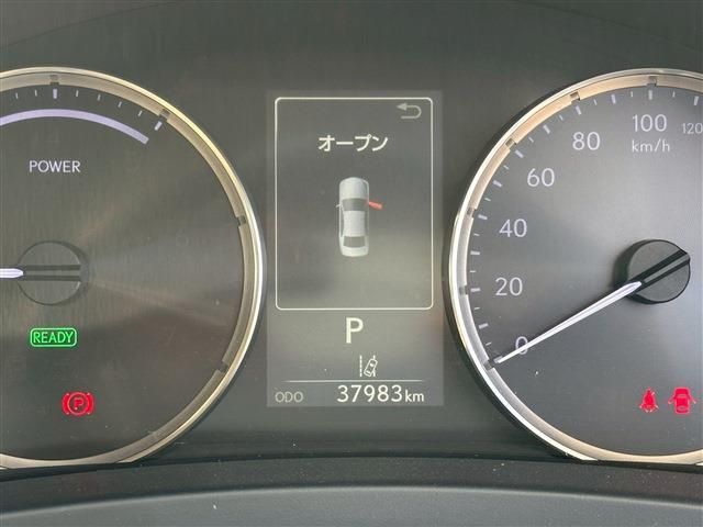 TOYOTA LEXUS IS300h 2018