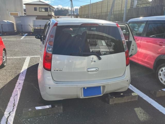 MITSUBISHI COLT 2006