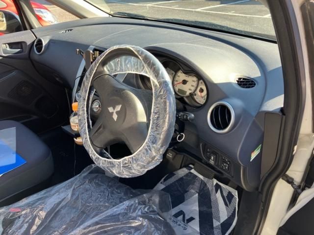 MITSUBISHI COLT 2006