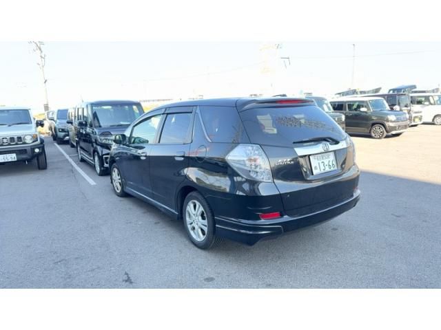 HONDA FIT SHUTTLE HYBRID 2012