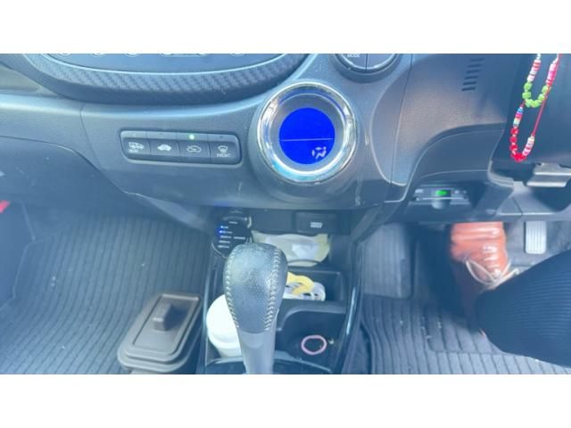 HONDA FIT SHUTTLE HYBRID 2012