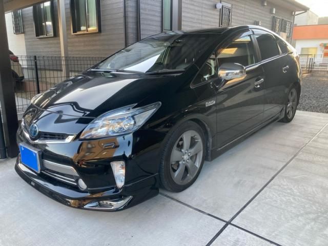 TOYOTA PRIUS PHV 2013