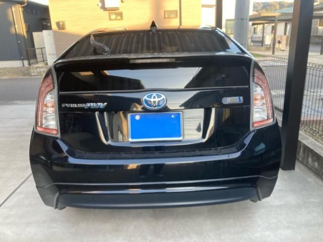 TOYOTA PRIUS PHV 2013