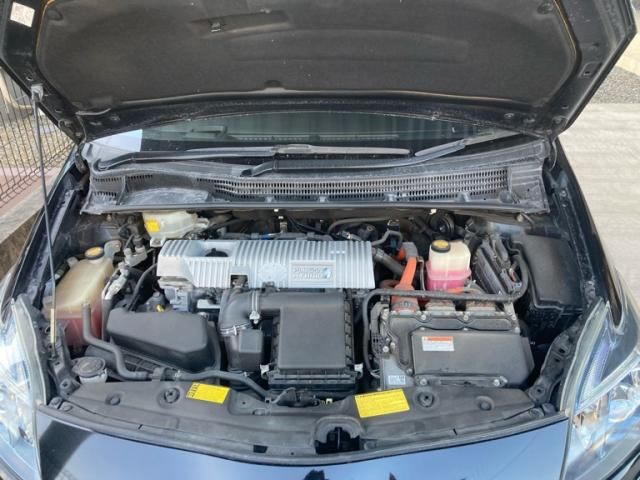 TOYOTA PRIUS PHV 2013