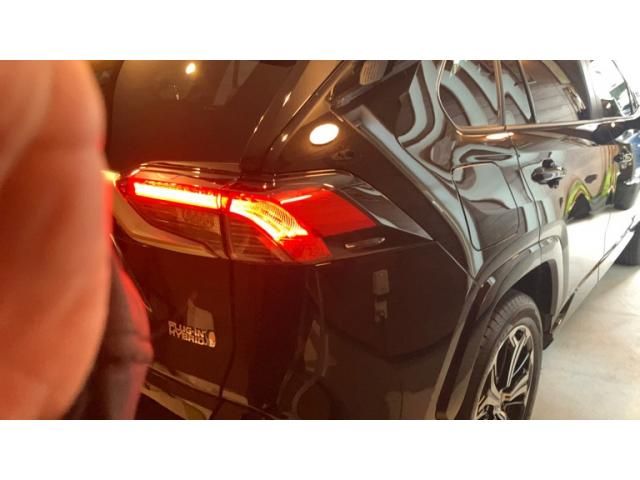 TOYOTA RAV4 PHV 2023