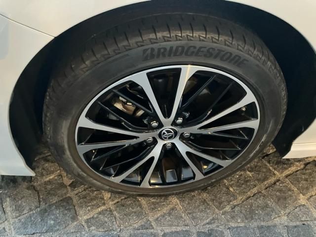 TOYOTA CAMRY HYBRID 2020