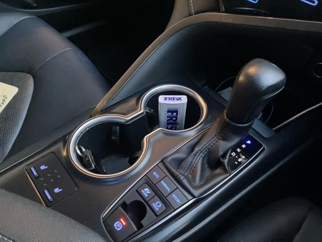 TOYOTA CAMRY HYBRID 2020