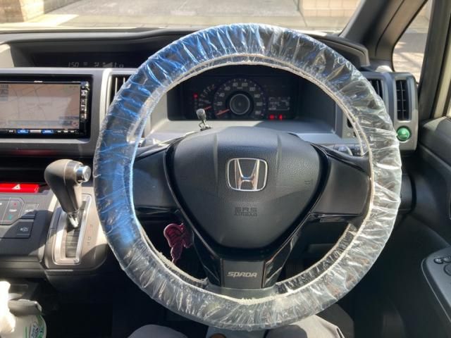 HONDA STEPWAGON SPADA 2011