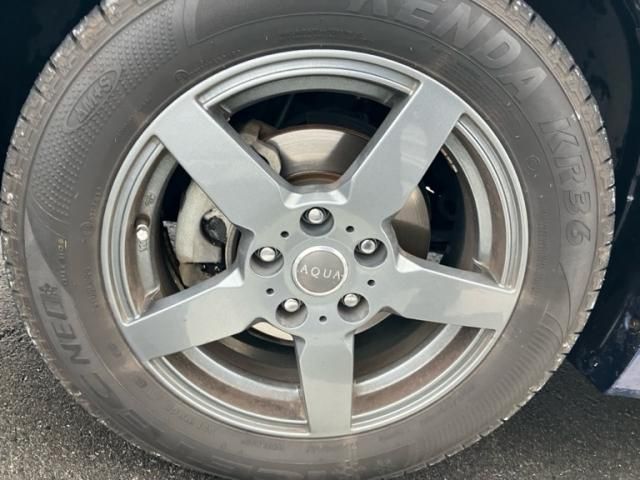 TOYOTA PRIUS Alpha 2012