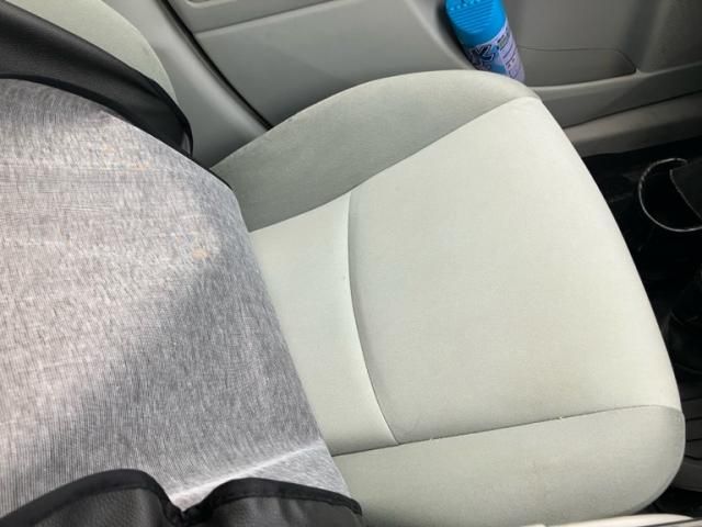 TOYOTA PRIUS Alpha 2012