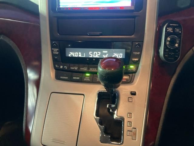 TOYOTA VELLFIRE 4WD 2009