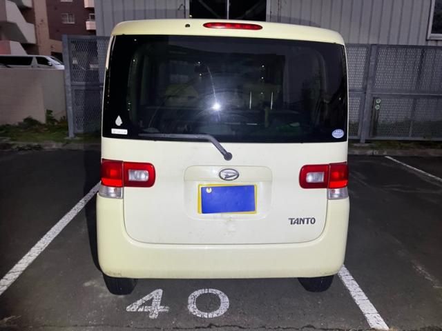 DAIHATSU TANTO 4WD 2009