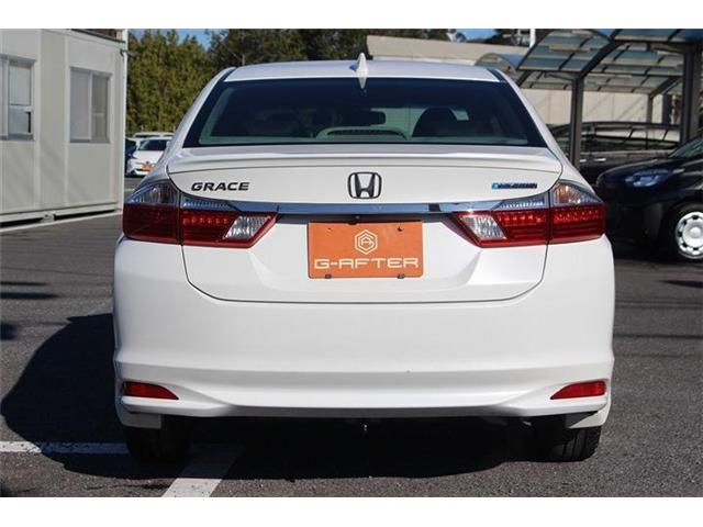 HONDA GRACE HYBRID 2015