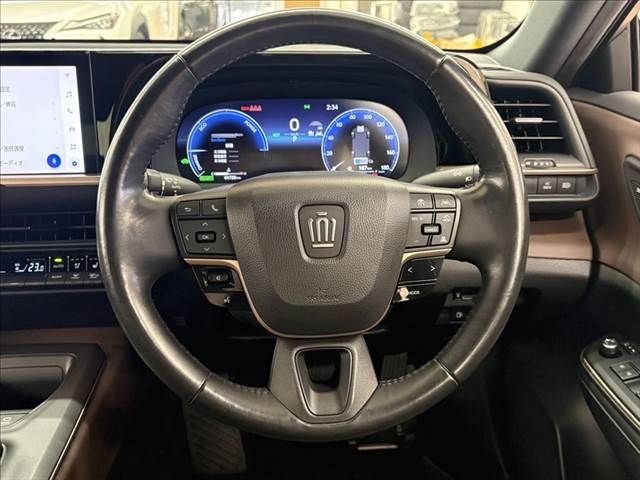 TOYOTA CROWN CROSSOVER 2023