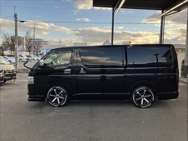 TOYOTA HIACE van 2WD 2022