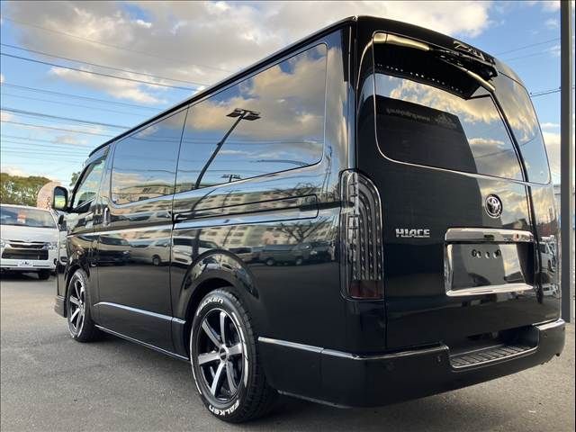 TOYOTA HIACE van 2WD 2022