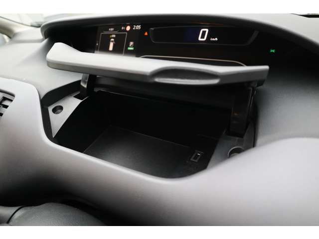 NISSAN SERENA  WG 4WD 2020