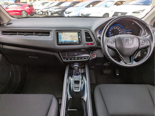 HONDA VEZEL HYBRID 2014