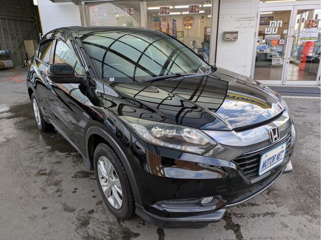 HONDA VEZEL HYBRID 2014