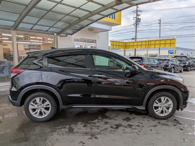 HONDA VEZEL HYBRID 2014