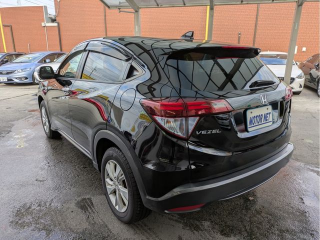 HONDA VEZEL HYBRID 2014