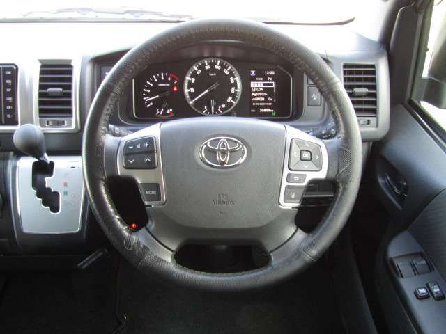 TOYOTA HIACE van 2WD 2023