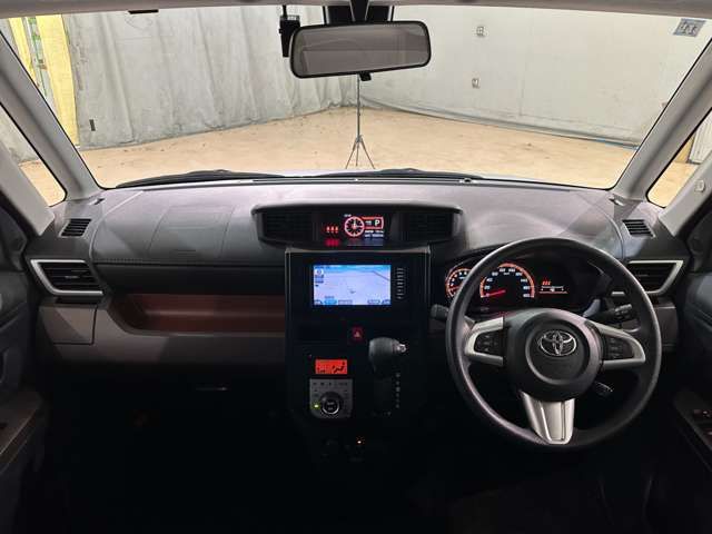 TOYOTA ROOMY 2017