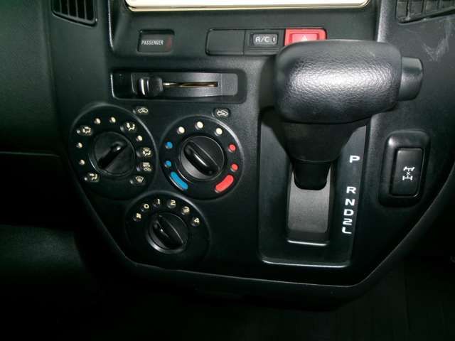 TOYOTA LITEACE truck 4WD 2010