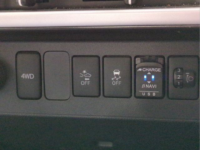 DAIHATSU HIJET truck 4WD 2020