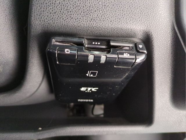 TOYOTA PIXIS van 2018