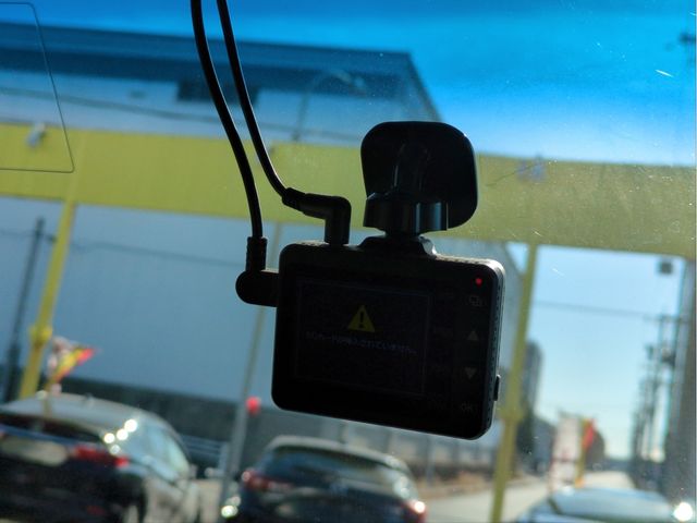 TOYOTA PIXIS van 2018