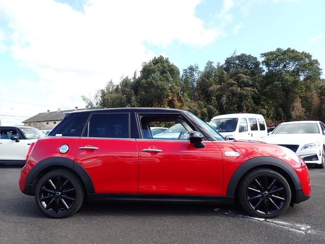 BMW BMW MINI COOPER SD 5DOOR 2016