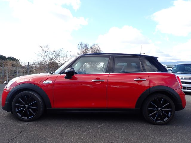 BMW BMW MINI COOPER SD 5DOOR 2016