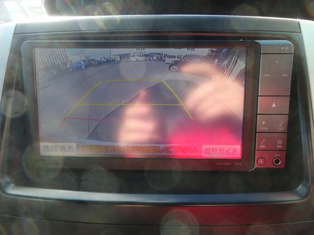 TOYOTA VOXY 4WD 2011