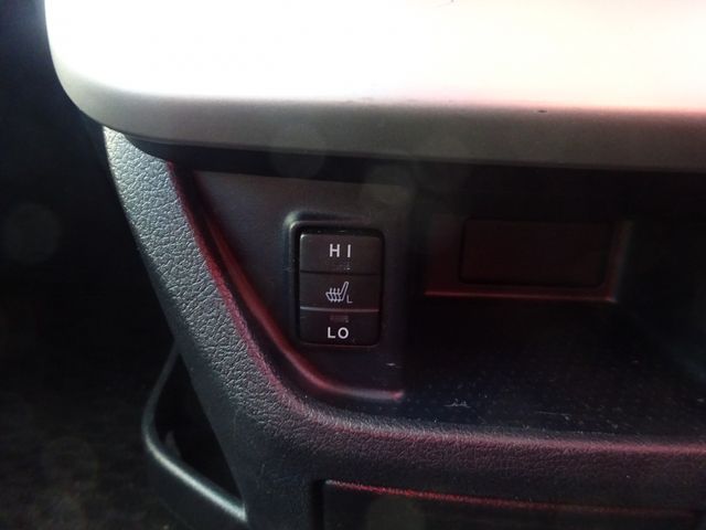 TOYOTA VOXY 4WD 2011