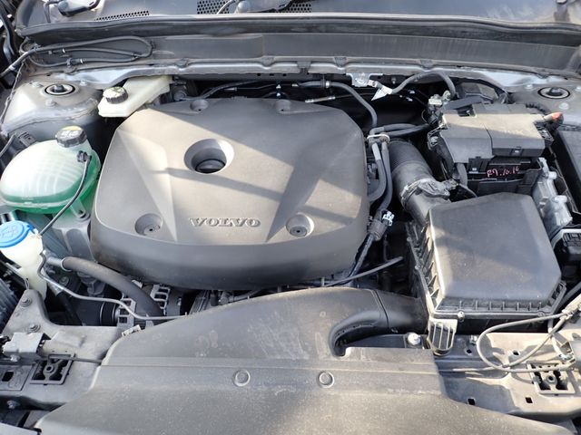 VOLVO VOLVO XC40 2018