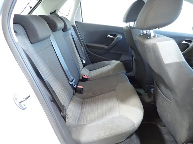 VOLKSWAGEN VOLKSWAGEN POLO 2011