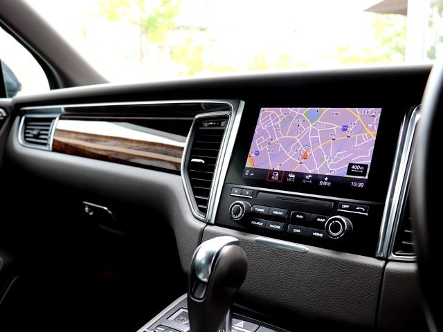 PORSCHE PORSCHE Macan 2016